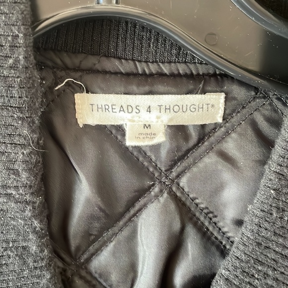 Threads for Thoughts jacket. - Picture 2 of 5